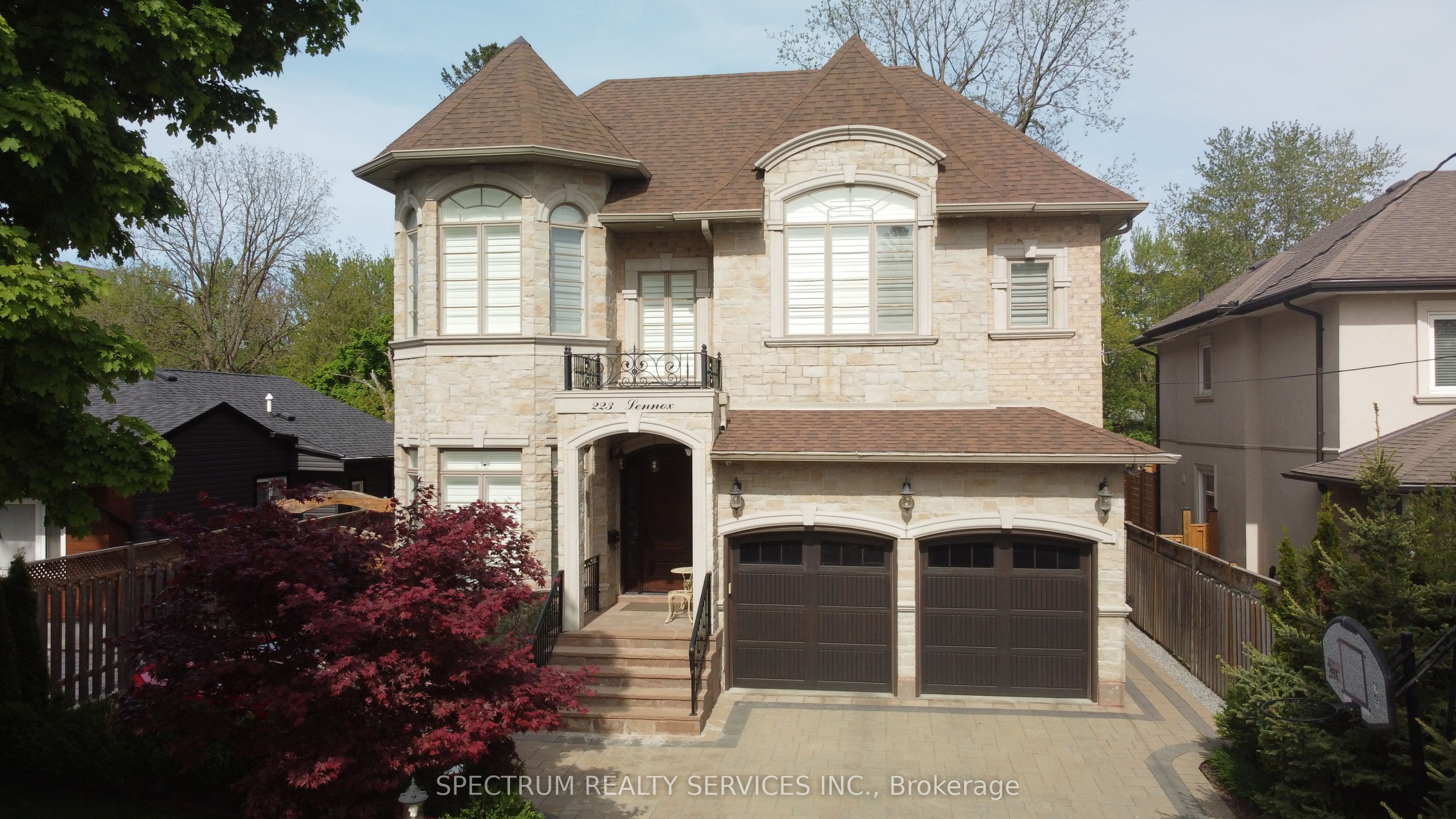 223 Lennox Avenue, Richmond Hill, ON, L4C 2A4