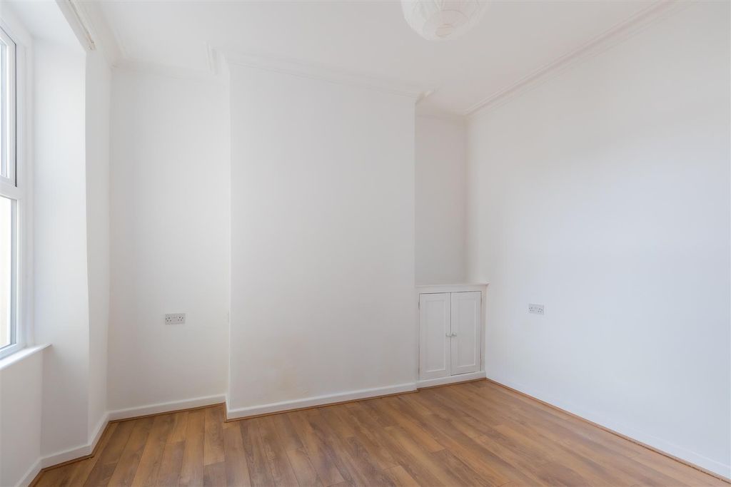 Additional image 3 of 3 bed property for saleWyndham Crescent, Canton, Cardiff CF11