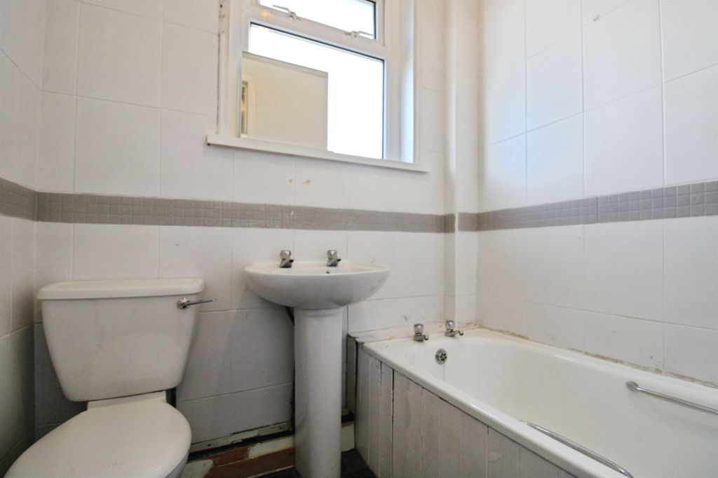Additional image 11 of 2 bed flat for saleGrand Avenue, Cardiff CF5