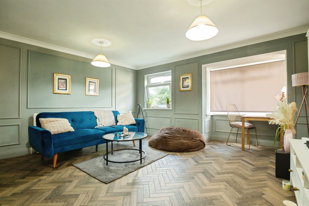 2 bed flat for saleDaviot Street, Cardiff CF24 photo 2