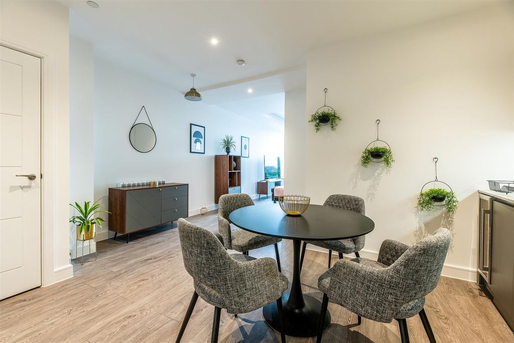 Additional image 3 of 1 bed flat for saleThe Waterside Apartments, Pavillion Road, West Bridgford NG2