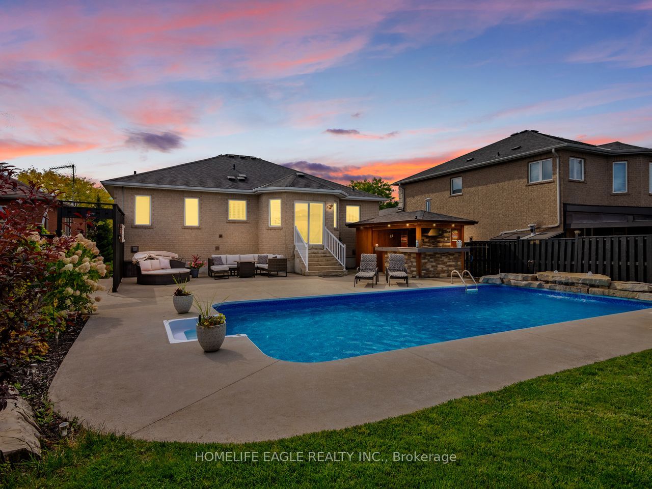 Additional image 2 of 15 Eve Court, Bradford West Gwillimbury, ON, L3Z 3H6