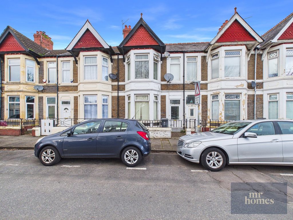 4 bed terraced house for salePentre Gardens, Grangetown, Cardiff CF11