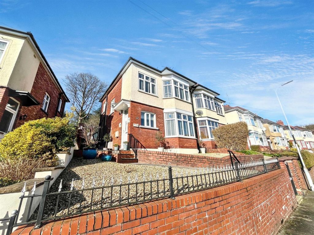 3 bed semi-detached house for saleKeynsham Avenue, Newport NP20