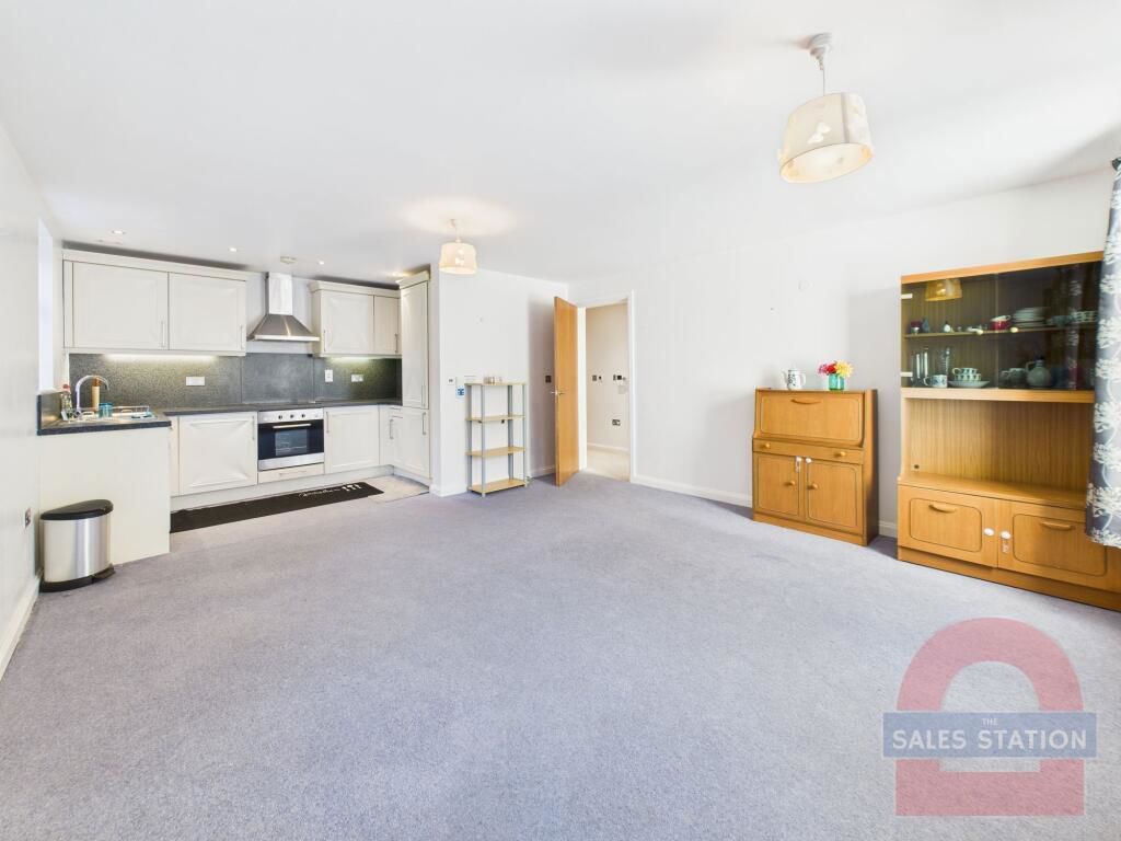 Additional image 5 of 2 bed flat for saleFidlas Road, Heath, Cardiff CF14