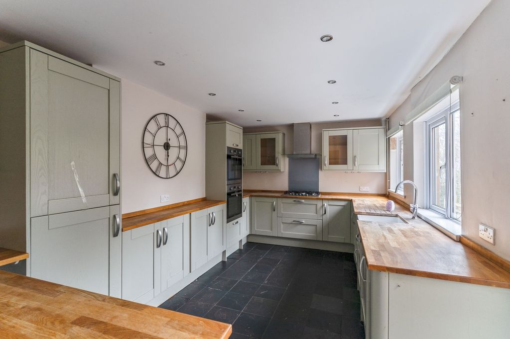 Additional image 4 of 5 bed terraced house for saleKensington Place, Newport NP19