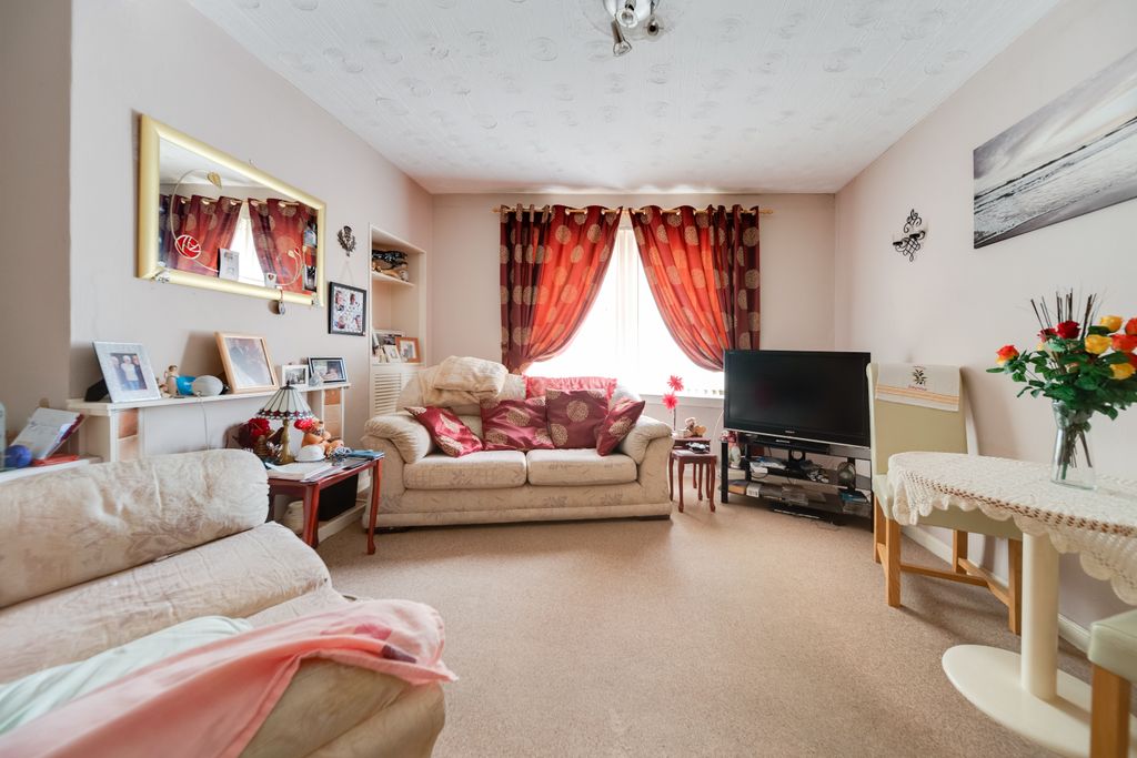 Additional image 2 of 1 bed flat for saleQueen Street, Alva FK12