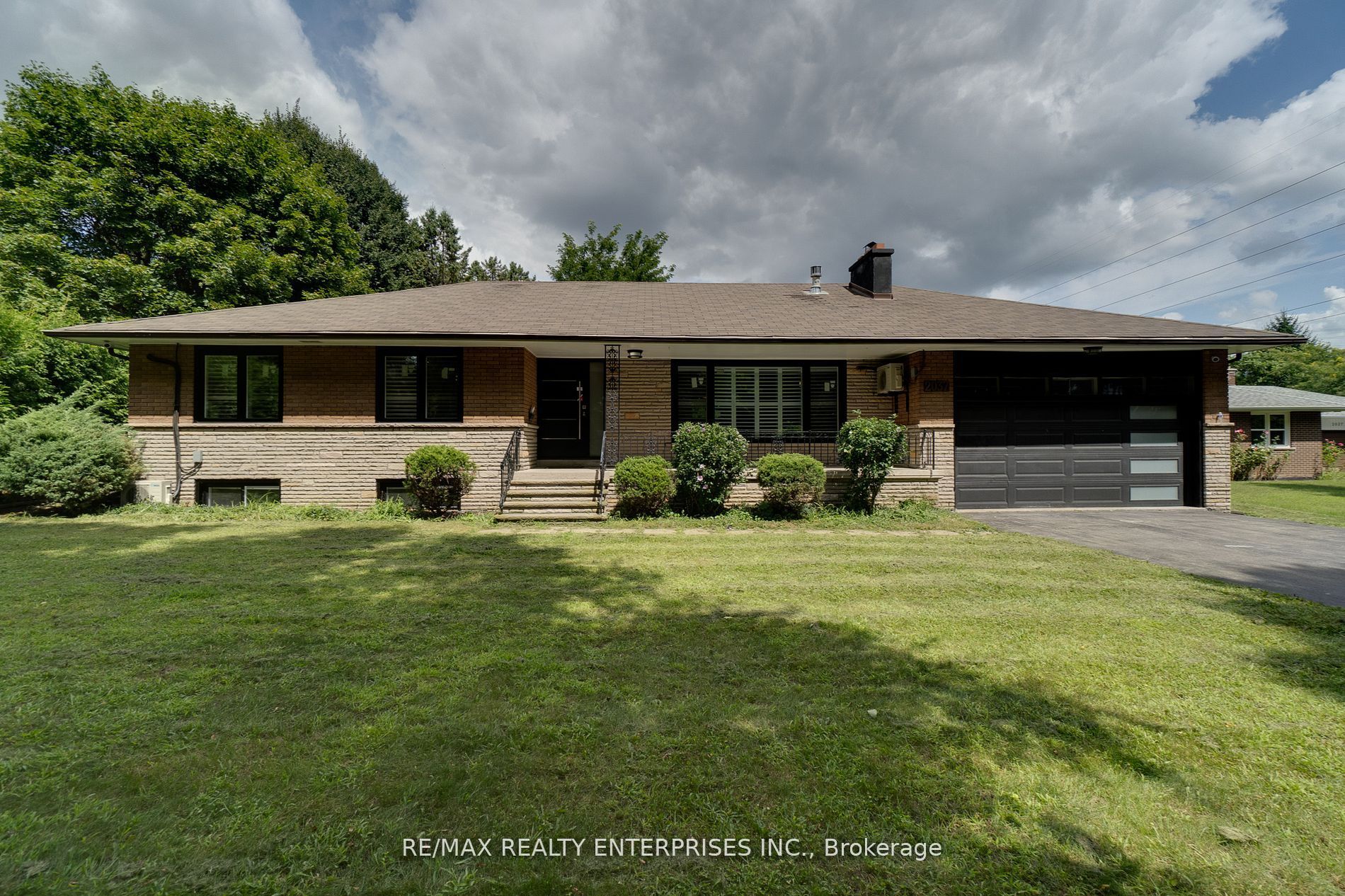 Additional image 3 of 2037 Lynchmere Avenue, Mississauga, ON, L5B 1W7