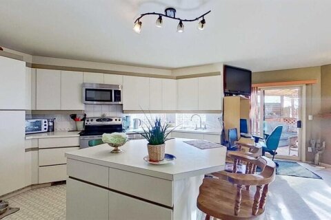 Additional image 8 of 2219 Westmount Road NW, Calgary, AB, T2N 3N5