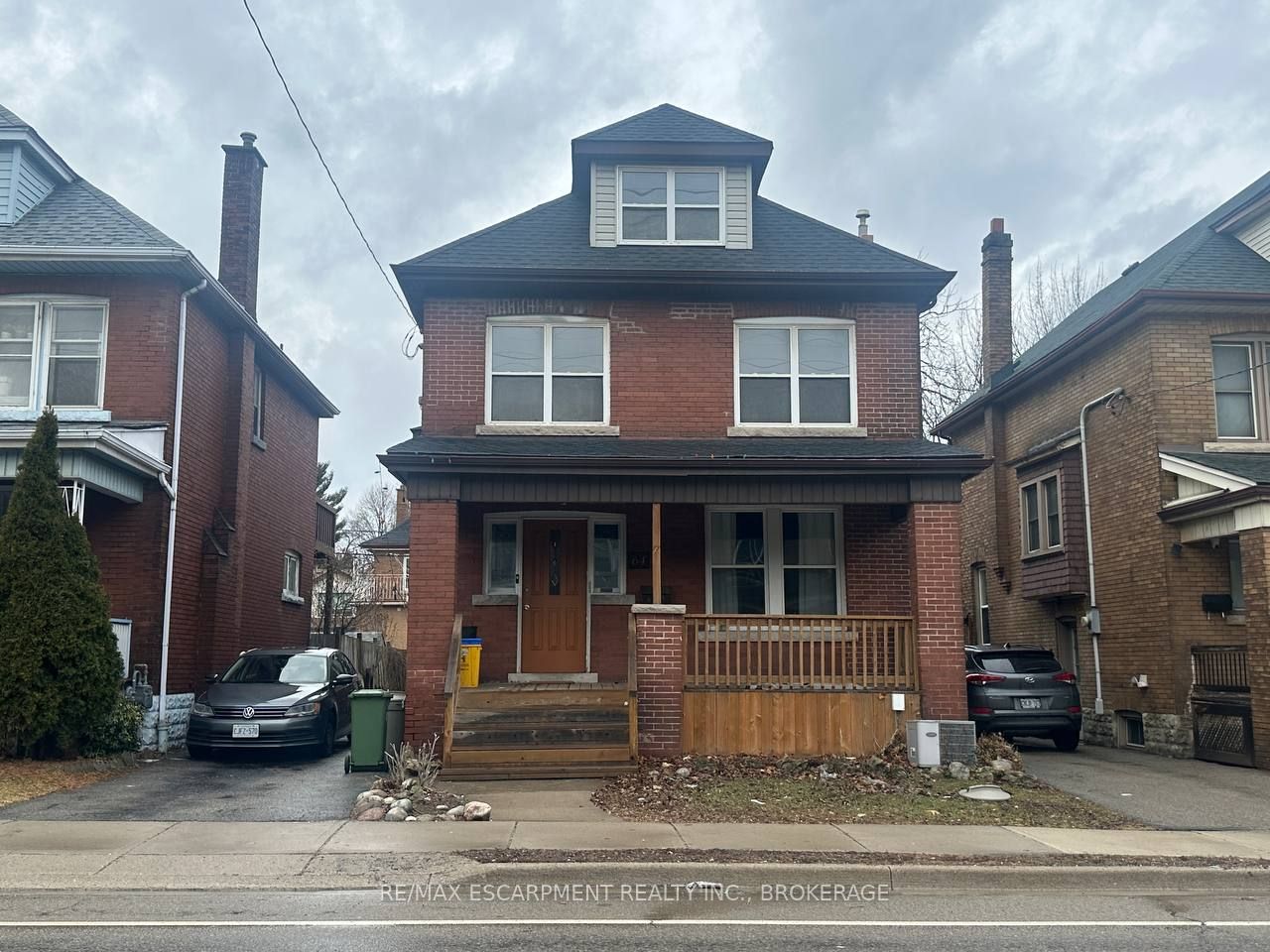 Upper-64 Gage Avenue S, Hamilton, ON, L8M 3C9
