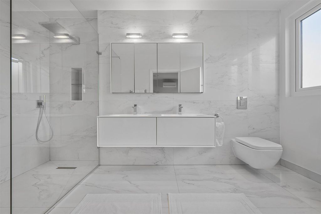 Additional image 6 of 5 bed property for saleLyndale Avenue, Childs Hill NW2