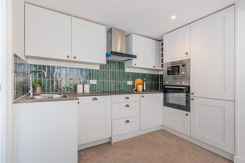 Additional image 6 of 3 bed semi-detached house for salePendwyallt Road, Cardiff CF14