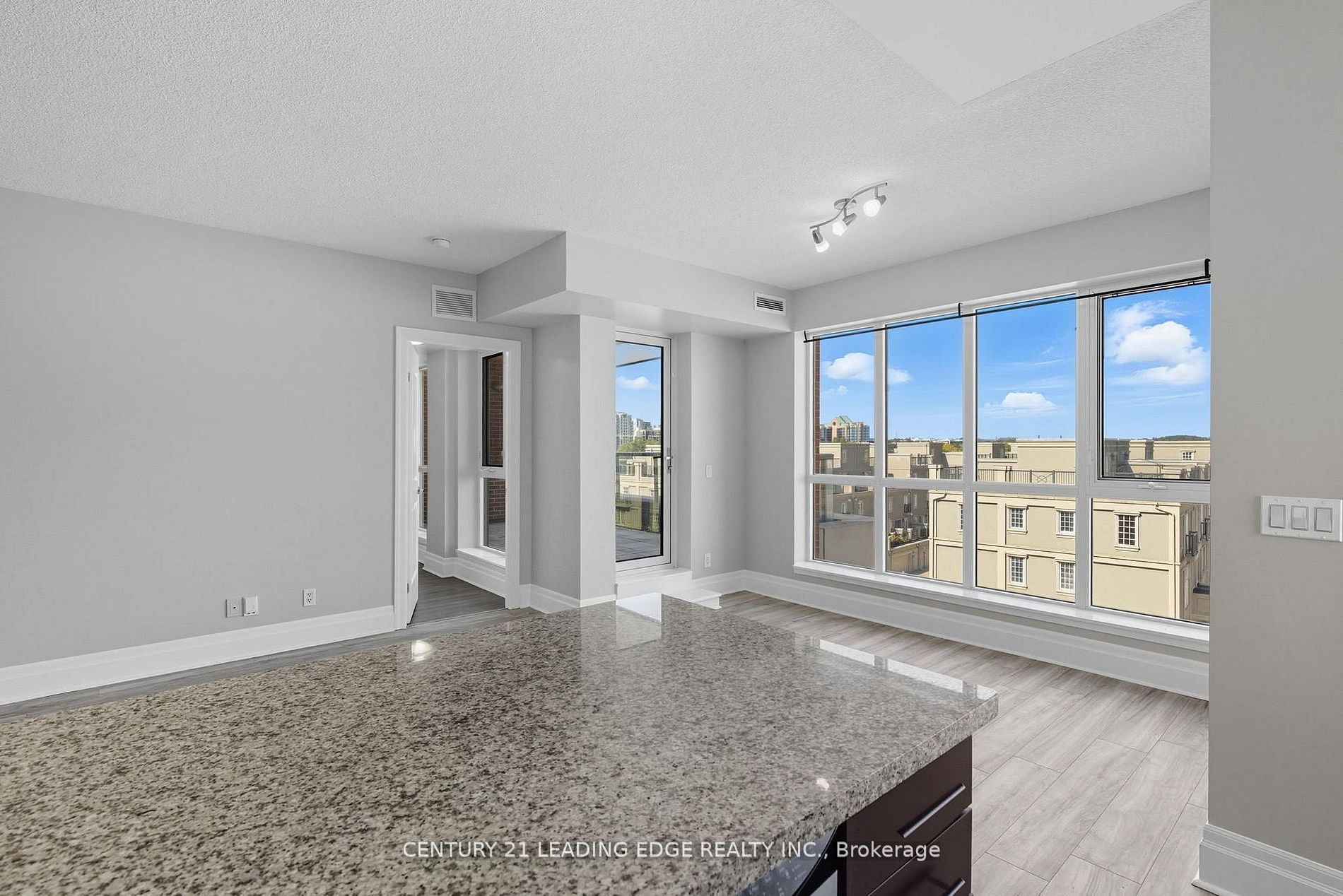 Additional image 6 of 505-21 Upper Duke Crescent, Markham, ON, L6G 0B7