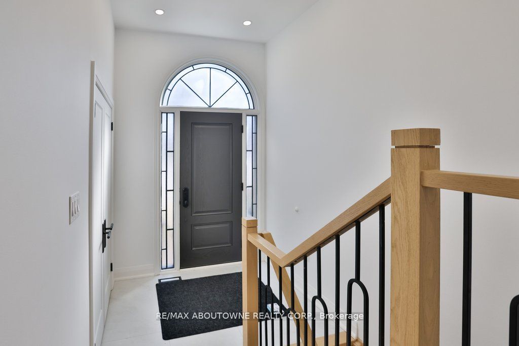 Additional image 5 of 63 Tradewind Drive, Oakville, ON, L6L 6K8