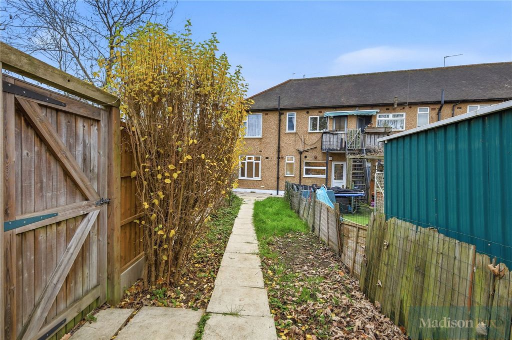 Additional image 15 of 2 bed maisonette for saleBuckhurst Way, Buckhurst Hill IG9