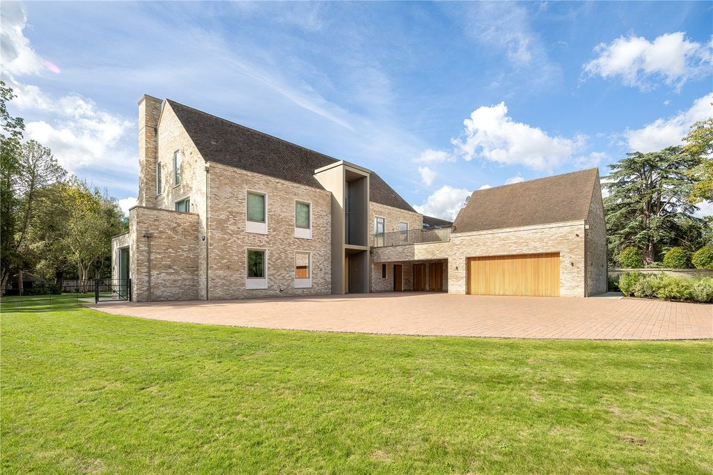 5 bed detached house for saleCambridge Road, Great Shelford, Cambridge, Cambridgeshire CB22