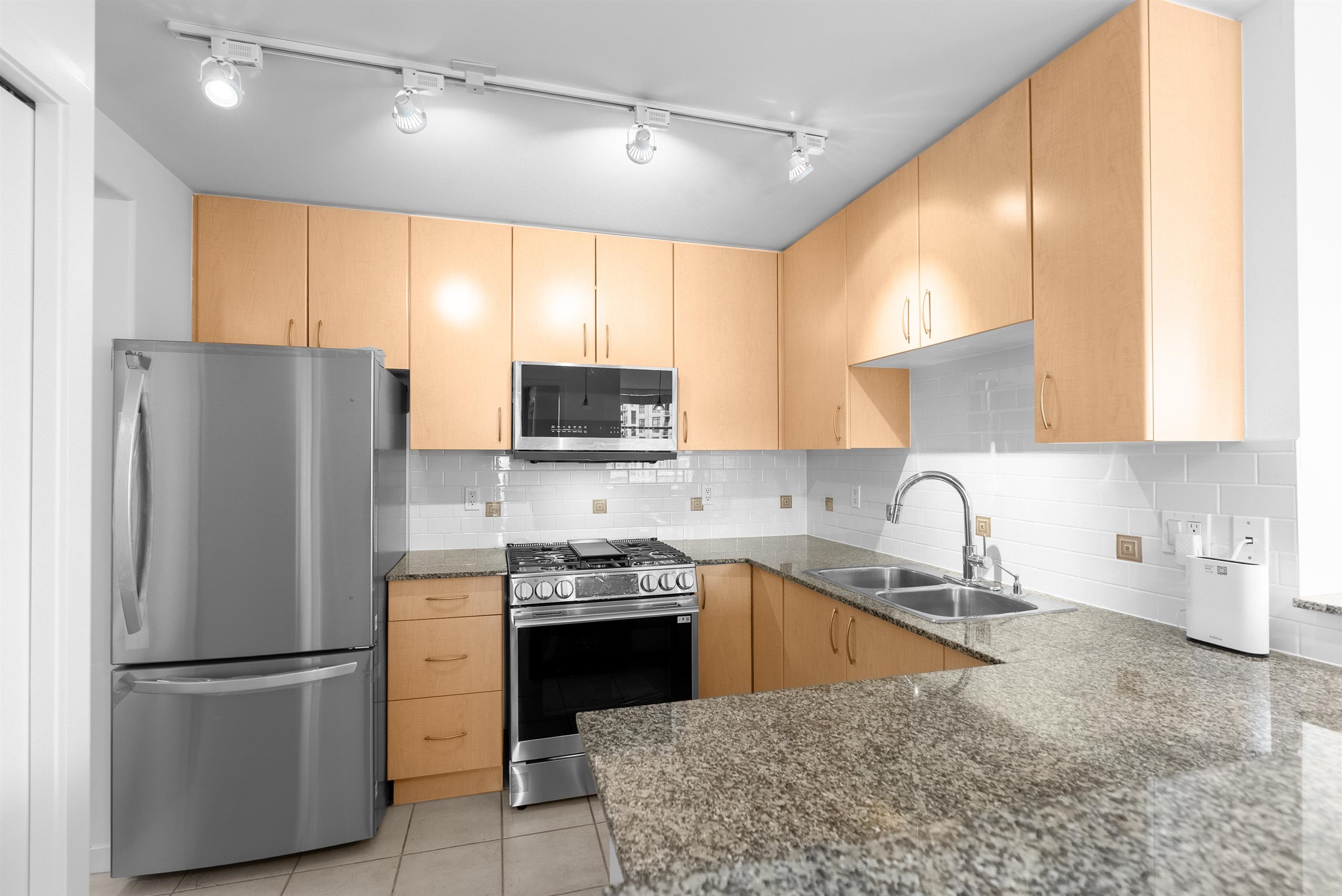 Additional image 6 of 706-8460 Granville Avenue, Richmond, BC, V6Y 4E7