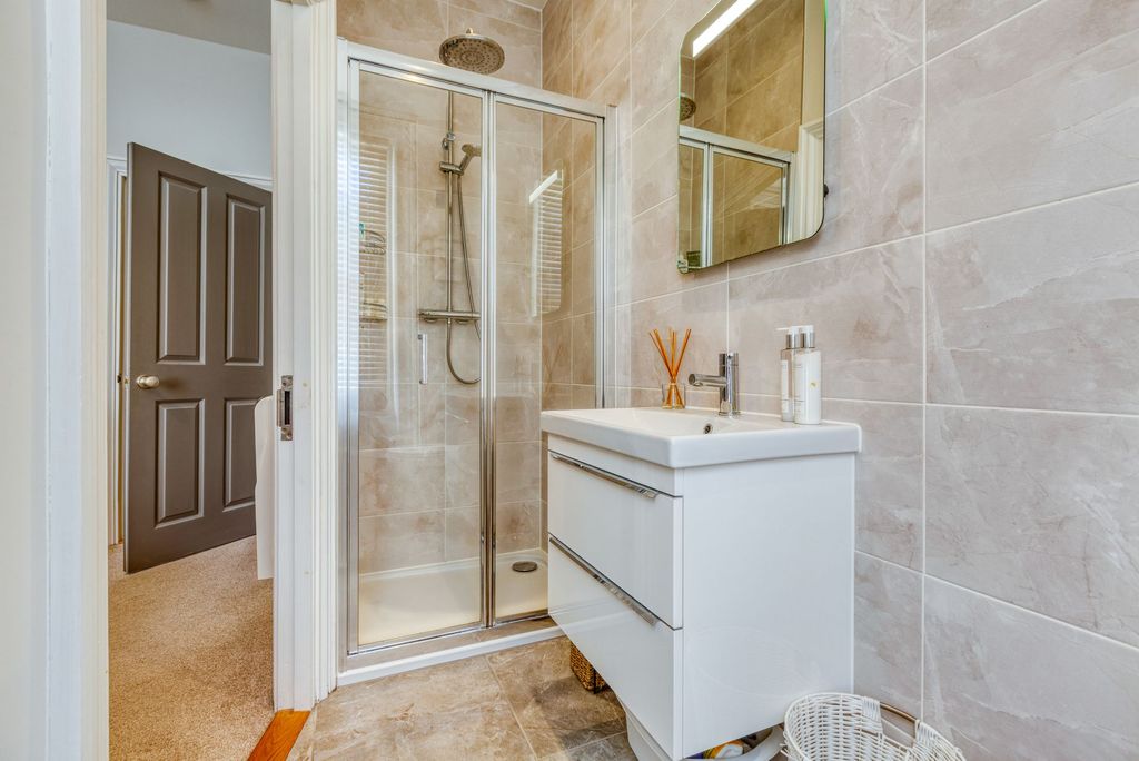 Additional image 9 of 1 bed flat for saleChevalier Road, St. Helier JE2