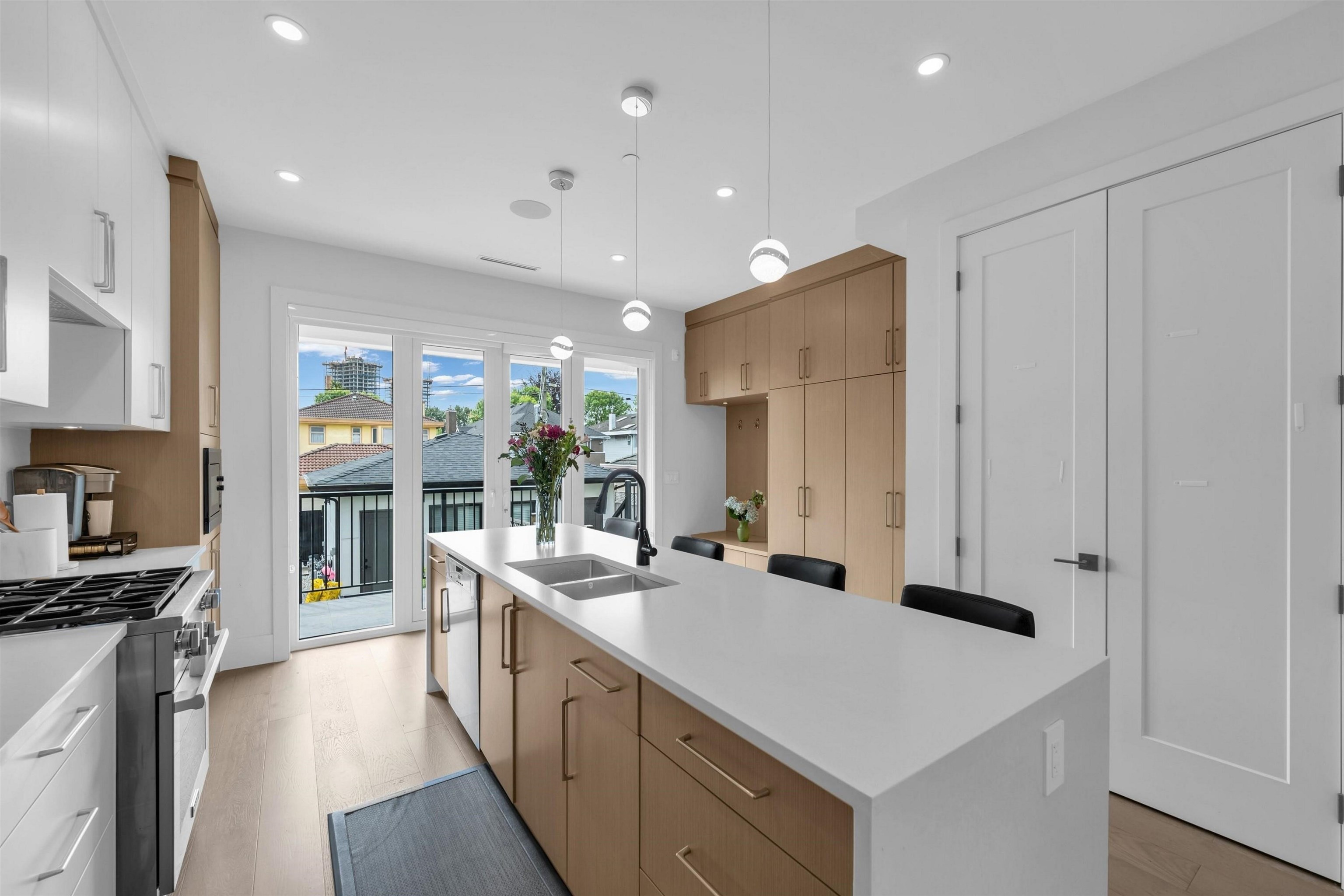 Additional image 5 of 1-560 63rd Avenue W, Vancouver, BC, V6P 2G8