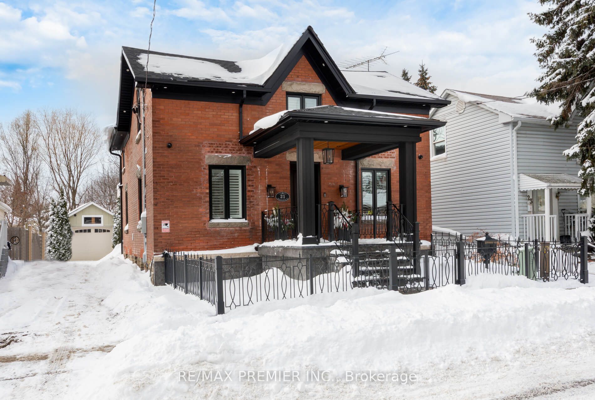 21 Elizabeth Street N, Brampton, ON, L6X 1S1