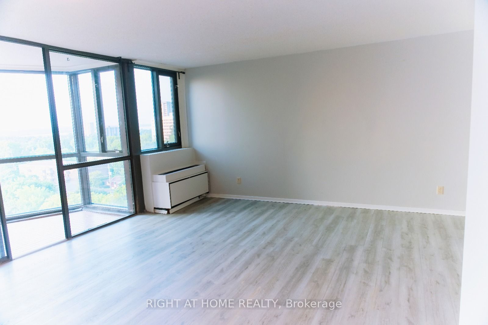 Additional image 4 of 1516-2871 Richmond Road, Ottawa, ON, K2B 8M5