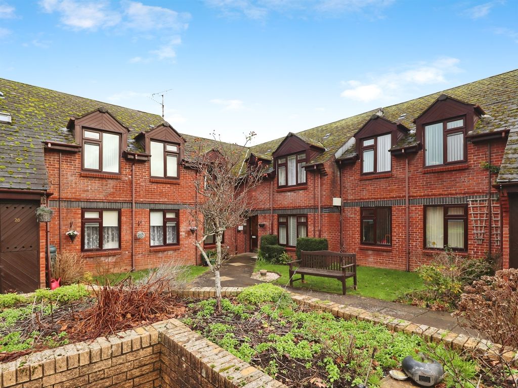 1 bed flat for saleOakmeadow Court, St. Mellons, Cardiff CF3