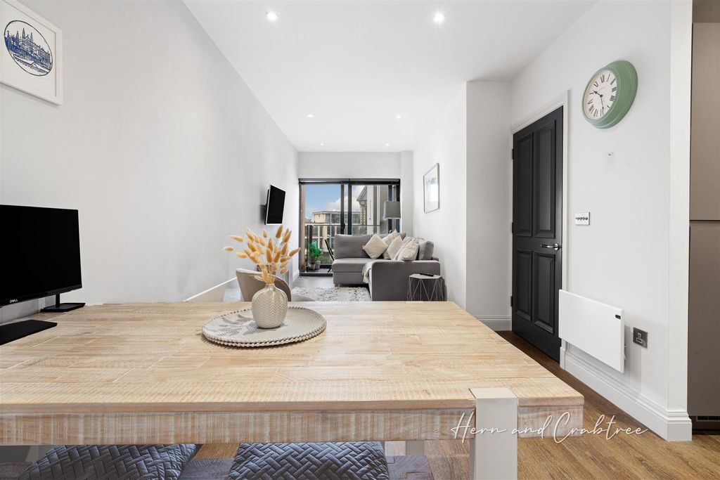 Additional image 10 of 1 bed flat for saleRomilly Crescent, Pontcanna CF11