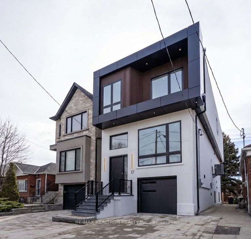 17 Lanark Avenue, Toronto, ON, M6C 2B2