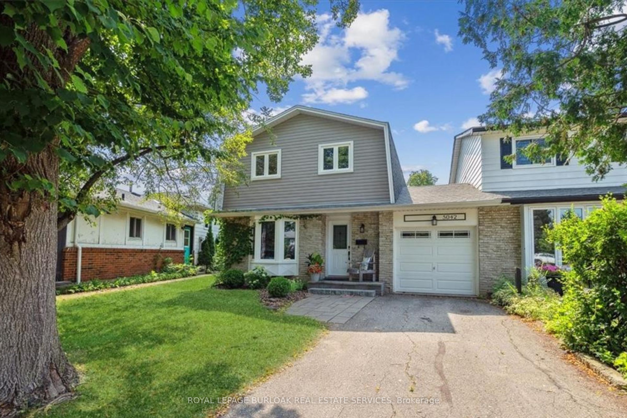 5042 Brady Avenue, Burlington, ON, L7L 3X6
