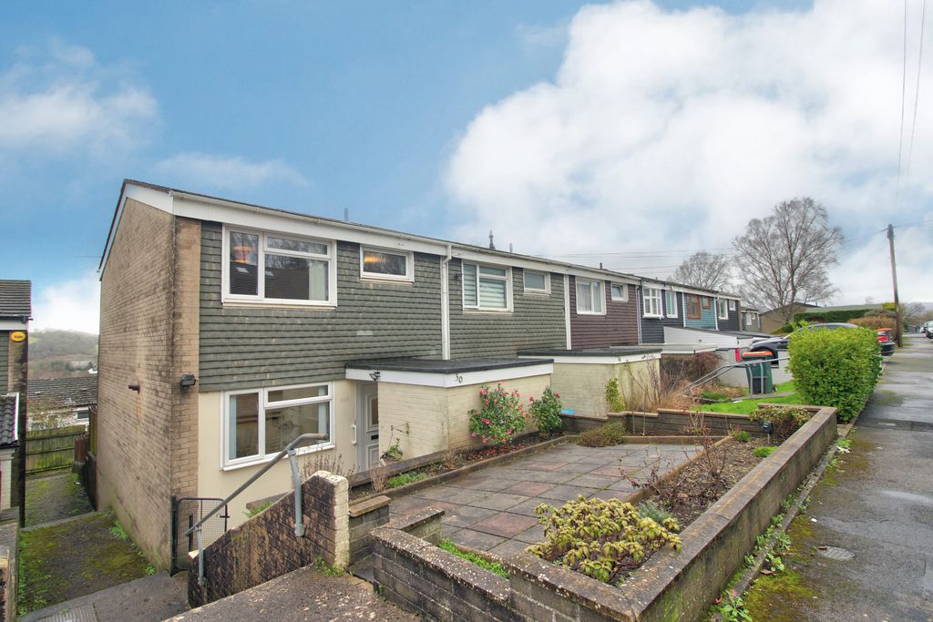 2 bed end terrace house for saleTredegar Park View, Newport NP10