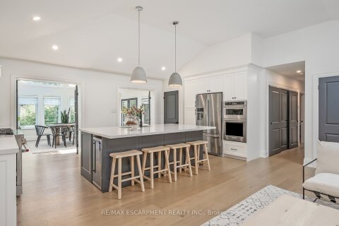 Additional image 7 of 564 Maplehill Drive, Burlington, ON, L7N 2W3