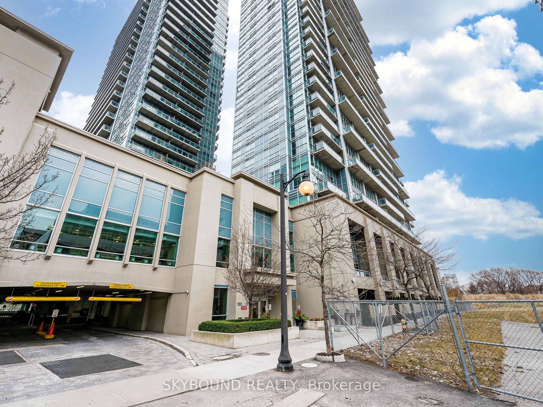 503-155 Legion Road N, Toronto, ON, M8Y 0A7