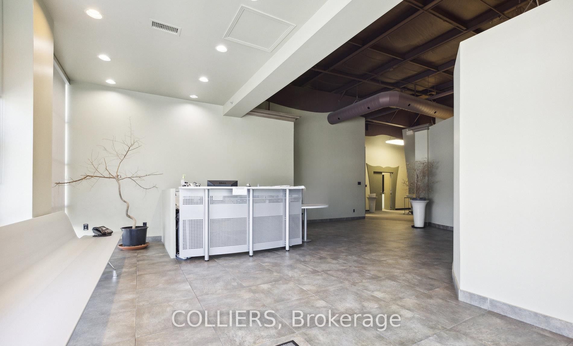 Additional image 2 of 555 Barton Street, Hamilton, ON, L8E 5S1