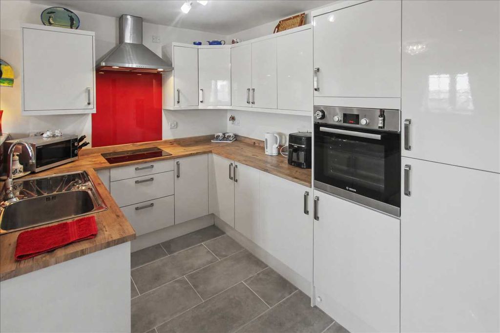 Additional image 10 of 2 bed flat for saleCentenary Court, Devonshire Drive, Eastwood, Nottingham NG16
