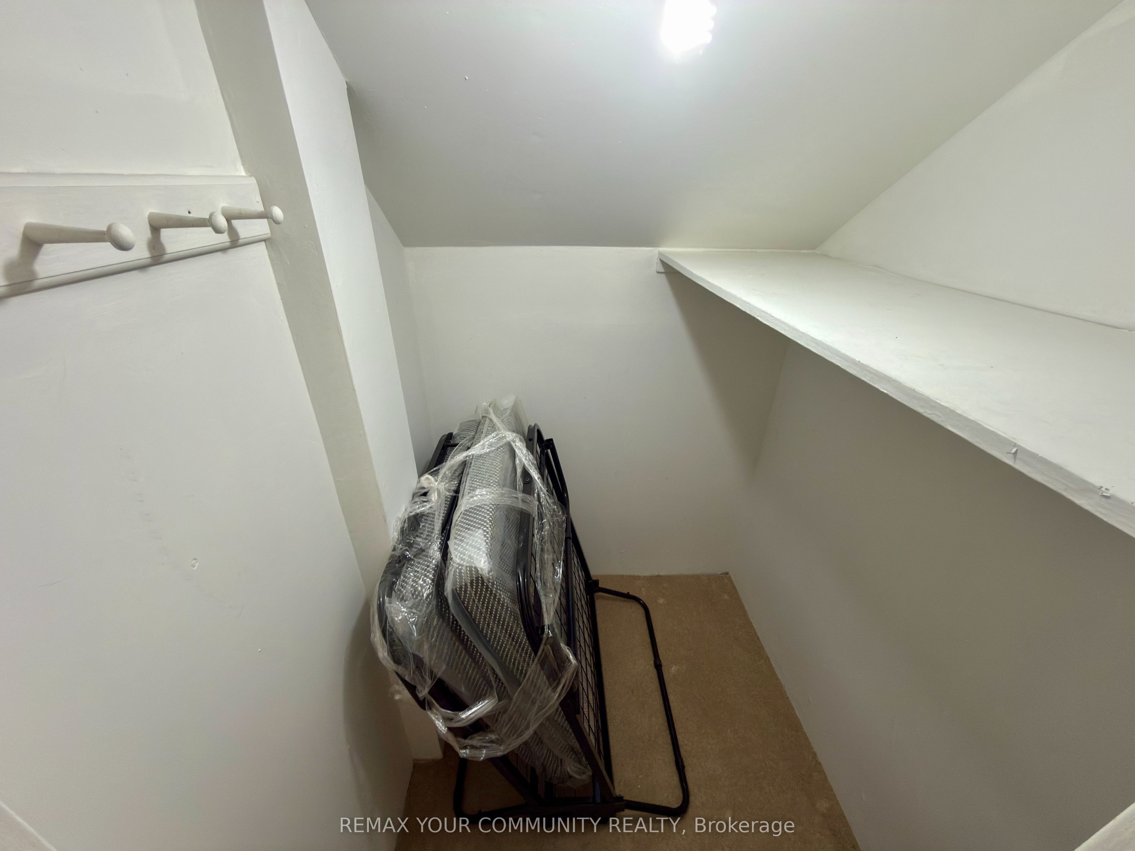 Additional image 4 of Lower-86 Lesmount Avenue, Toronto, ON, M4J 3V9