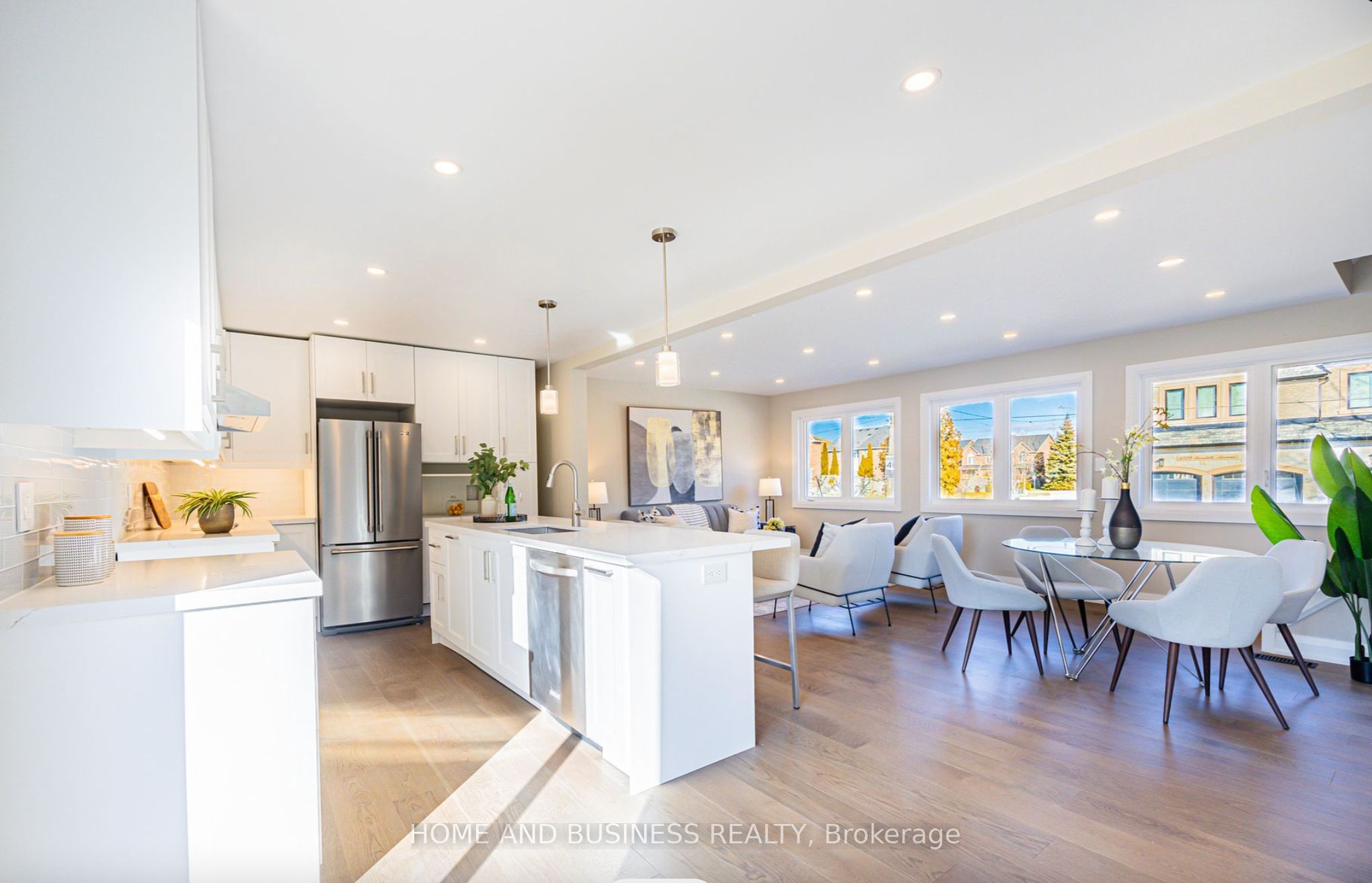 Additional image 2 of 1326 Meredith Avenue, Mississauga, ON, L5E 2E7