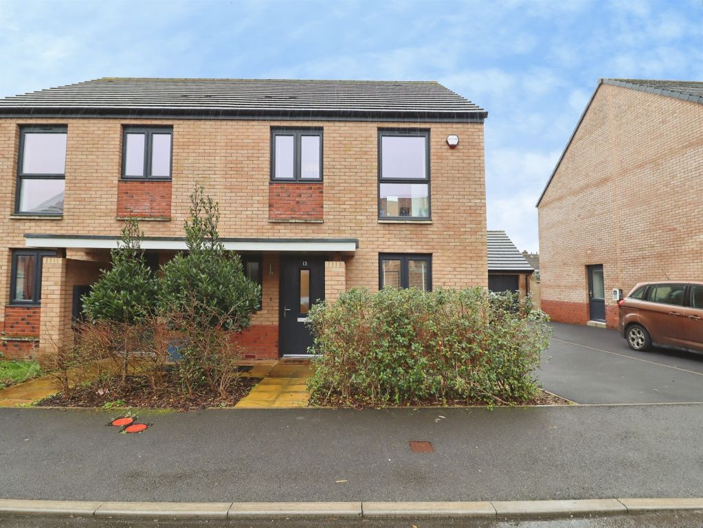 3 bed semi-detached house for saleClos Telerch, Rumney, Cardiff CF3