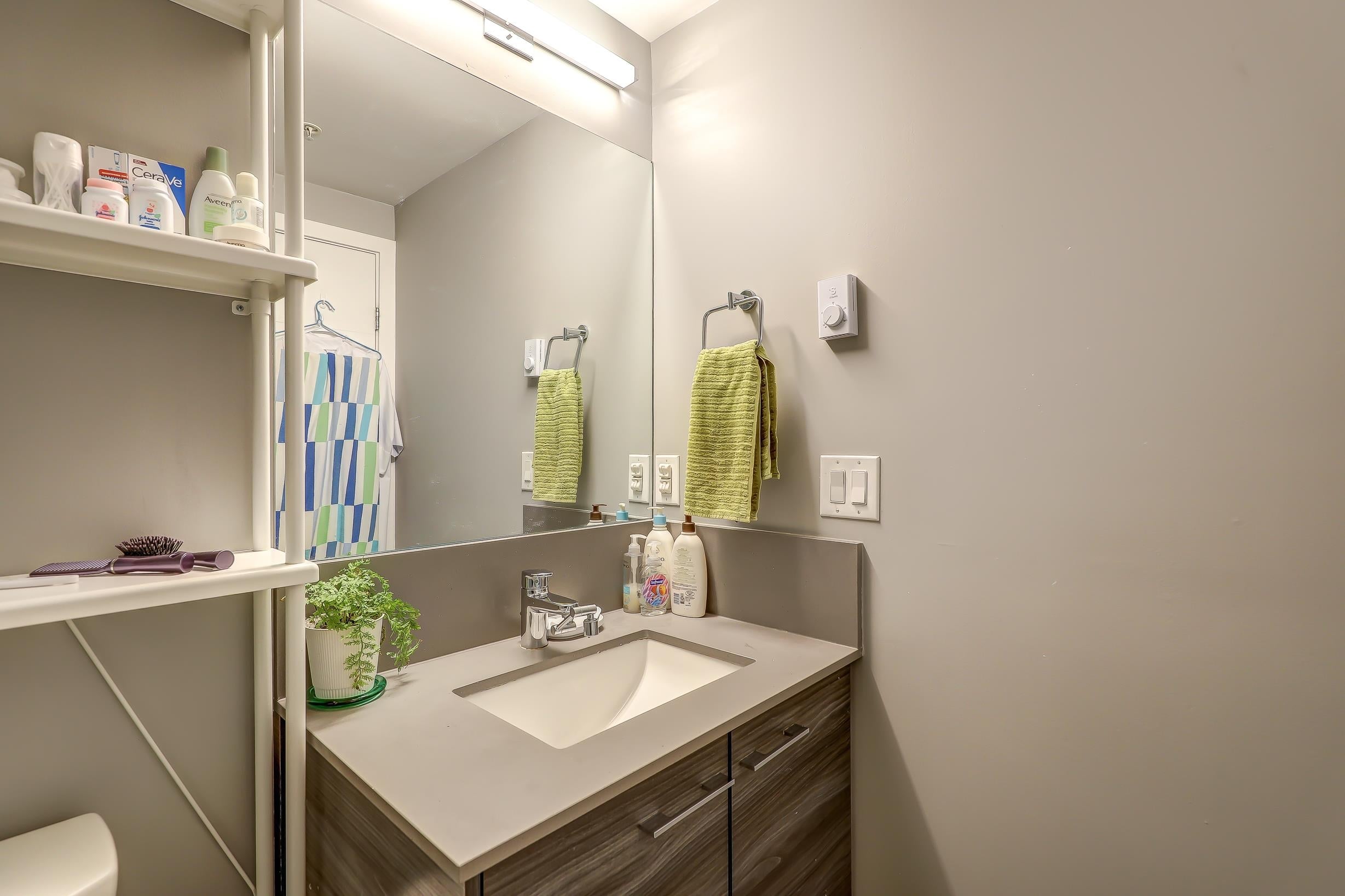 Additional image 3 of 108-10603 140 Street, Surrey, BC, V3T 0M8