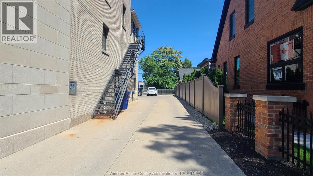 Additional image 2 of 606 Devonshire , Windsor, ON, N8Y2L8