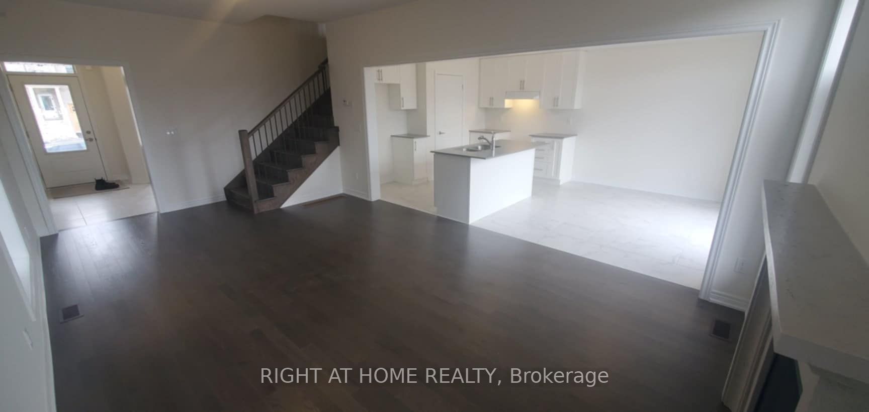 1320 Davis Loop, Innisfil, ON, L0L 1W0 photo 5