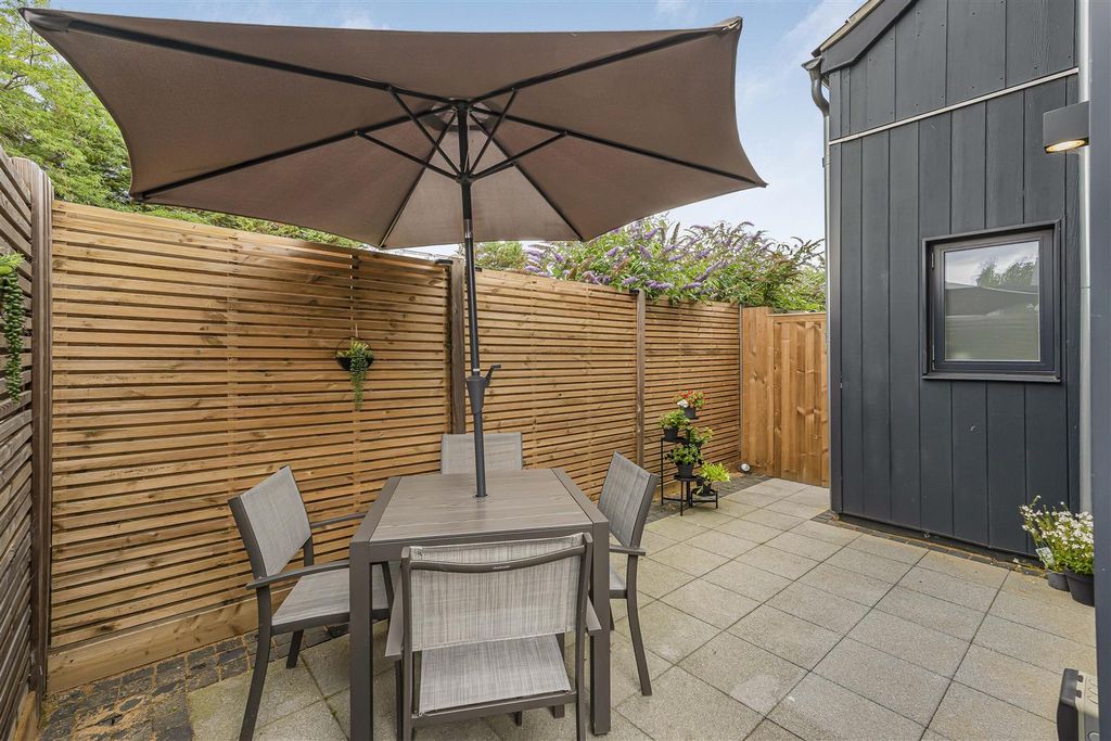 Additional image 20 of 2 bed detached house for saleFairfield End, Cambridge CB5