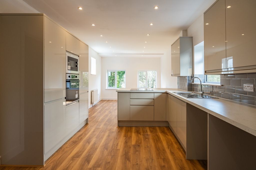 Additional image 2 of 4 bed semi-detached house for saleBassaleg Road, Newport NP20