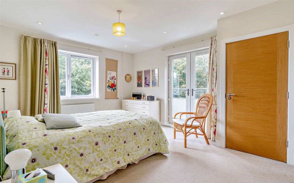 Additional image 14 of 4 bed end terrace house for saleRoyal Stuart Lane, Cardiff CF10
