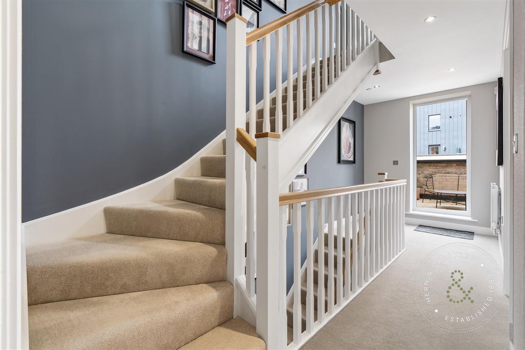 Additional image 15 of 5 bed town house for saleThe Dale, Parc Llandaf, Llantrisant Road, Llandaff, Cardiff CF5