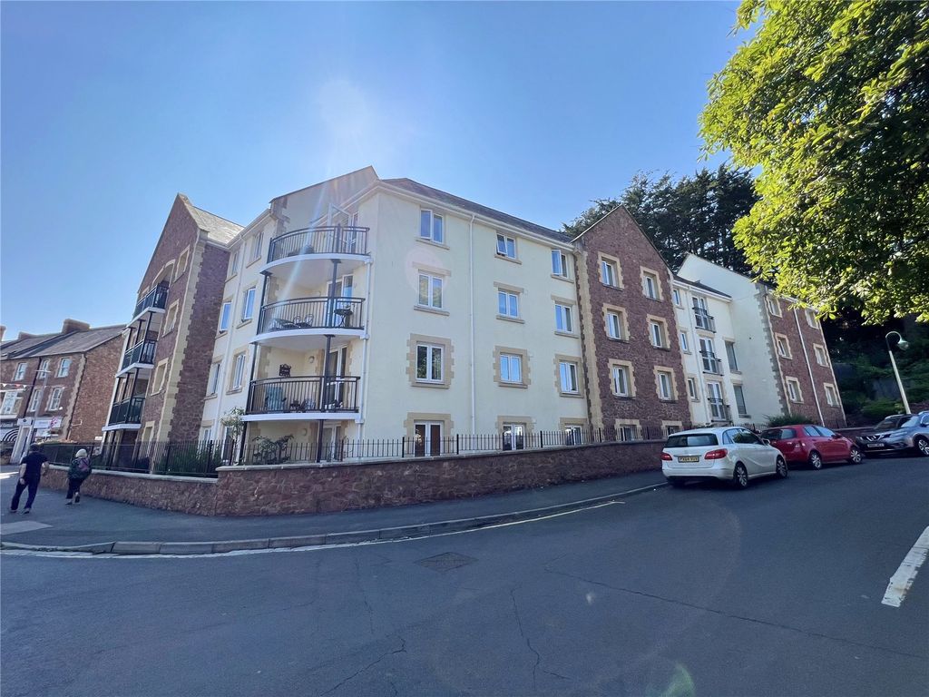 1 bed flat for saleBlenheim Road, Minehead TA24