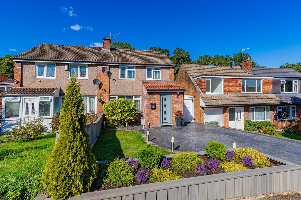 3 bed semi-detached house for saleGrafton Close, Penylan, Cardiff CF23