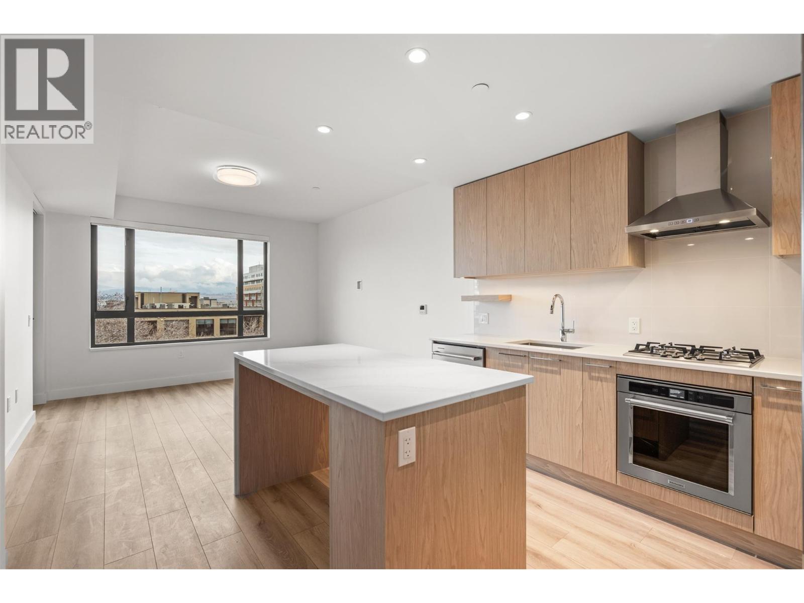 Additional image 5 of 508-3051 Abbott Street, Kelowna, BC, V1Y1G9
