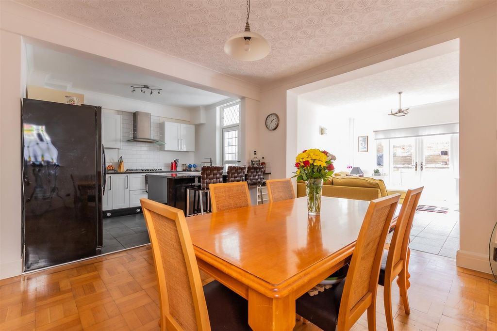 Additional image 3 of 3 bed semi-detached house for saleBarons Court Road, Penylan, Cardiff CF23