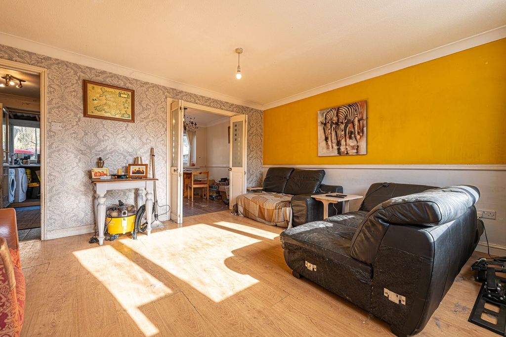 Additional image 3 of 3 bed terraced house for saleHanbury Gardens, Pontnewynydd NP4