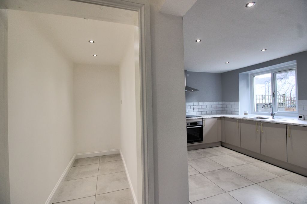Additional image 11 of 4 bed town house for saleClyffard Crescent, Newport NP20